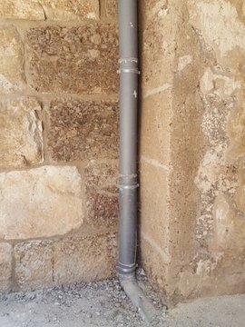 aspendos tiyatrosuna pvc gider borusu döşenmesi