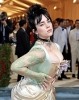 billie eilish in abartılı göğüs dekoltesi / #2226210