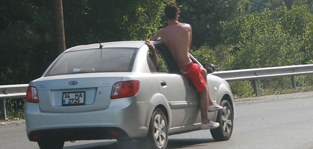 Trafikte Karşınıza Çıkabilecek ve Gördüğünüzde Kaçmanız Gereken 10 Durum