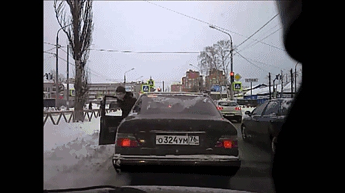 Rusya'da Sıradan Bir Günün Nasıl Geçtiğini Bizlere Anlatan 15 Kopartan Gif
